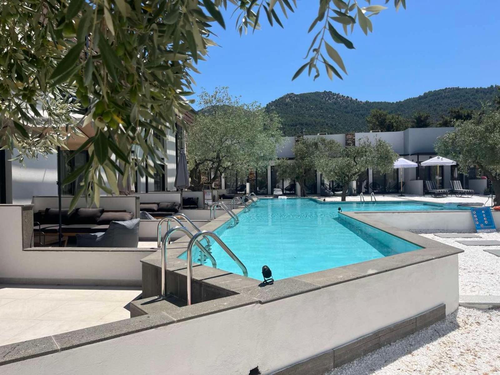 The Olive Hills Hotel Skala Rachoni  Bagian luar foto